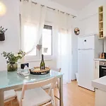 شقة By Interhome *