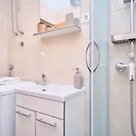 شقة By Interhome