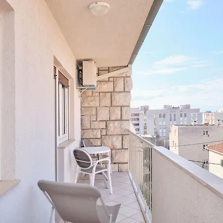 Appartamento By Interhome *