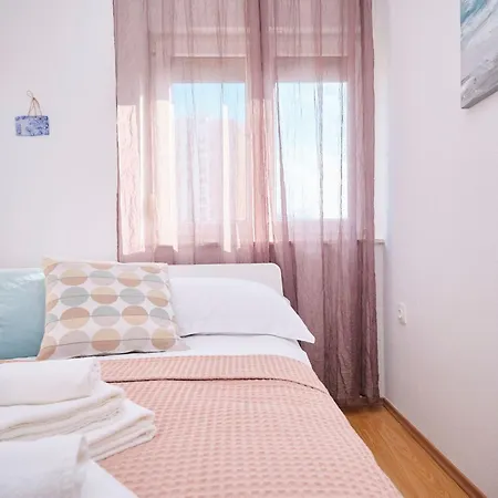By Interhome Apartmán *